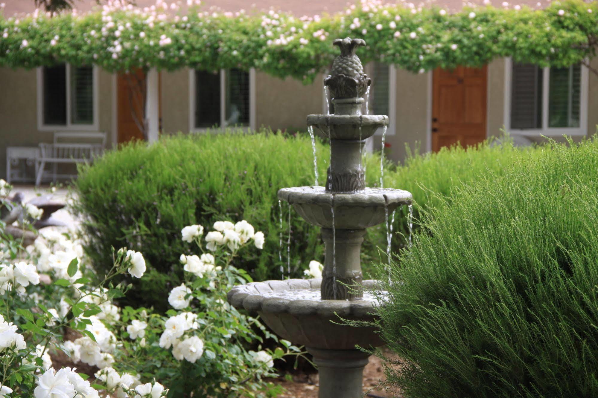 Meadowlark Inn Solvang Exterior photo